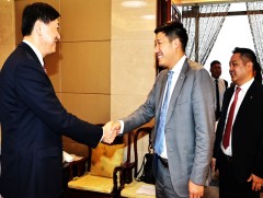 МҮОХ-ны Ерөнхийлөгч Б.Баттүшиг БНХАУ-ын Спортын сайд, ҮОХ-ны Ерөнхийлөгч Гао Жидантай уулзлаа 