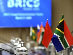 БРИКС-ийн гадаад хэргийн сайд нар бүлгээ тэлэх асуудал хэлэлцэв