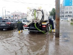 Зам, талбайд тогтсон 120 тонн усыг сорууллаа