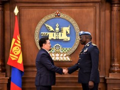 Бэлтгэгдсэн, туршлагатай ахлах, дээд офицеруудыг НҮБ-ын энхийг сахиулах ажиллагааны удирдлагын түв..