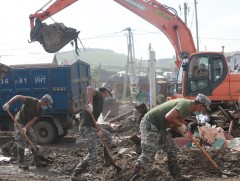 Н.Сувдмаа: Цэвэрлэгээнд оролцож байгаа иргэд, алба хаагчид усны гутал, бээлий, амны хаалт зүүх шаа..