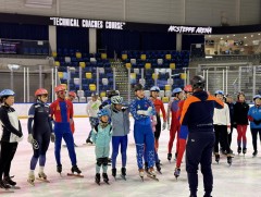 Шорт трекийн дасгалжуулагчдын сургалт болж байна