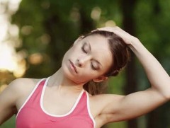 Өглөө босоход гар бадайрах нь хүзүүний сэртэнгүүд шохойжиж, мэдрэл дарагдаж байгаагийн шинж 