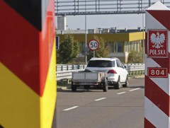 Шенгений орнууд хилээ чангатгахаар хэлэлцэж байна