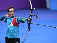 Б.Отгонболд аваргын алтан медаль хүртлээ 