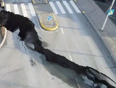 Исландад оршин суугчдыг нүүлгэн шилжүүлэх ажил үргэлжилж байна