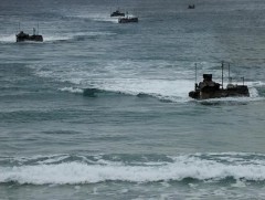 Япон улс болзошгүй аюулд бэлтгэх цэргийн сургуулилалт хийж байна