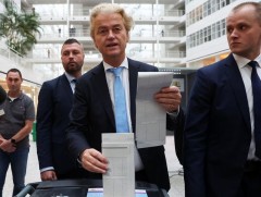 Нидерланд улсын парламентын сонгуульд хэт барууны үзэл баримтлалтай нам олонх болов