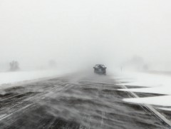 Ихэнх нутгаар цас орж, цасан шуурга шуурч, эрс хүйтрэхийг анхааруулж байна 