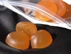 Япон улс каннабистай төстэй бодис илэрсэн чихрийг хоригложээ