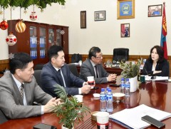 Нийтийн биеийн тамир, спортыг хөгжүүлэх асуудлаар уулзлаа 