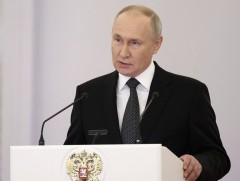 Владимир Путин ирэх оны Ерөнхийлөгчийн сонгуульд өрсөлдөнө гэдгээ мэдэгдэв 