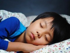 Чанартай нойроо авч чадахгүй байгаа хүүхдэд илрэх шинж тэмдэг