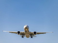 Эх орондоо эмчлэх боломжгүй өвчнөөр гадаадад эмчлүүлсэн бол зардлын 5 хүртэл хувийг буцаан олгодог