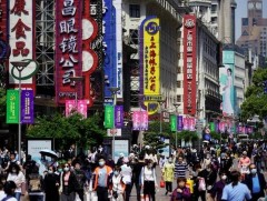 БНХАУ-д баярын өдрүүдээр жуулчид эрс нэмэгдэв