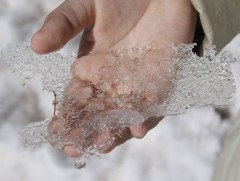 Өчигдөр Баян-Өлгий, Ховд аймгийн зарим суманд нэмэх хэмтэй байжээ 