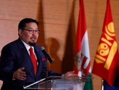 УИХ-ын дарга Г.Занданшатар Алтай судлалын чиглэлээрх олон улсын эрдэм шинжилгээний хуралд илтгэл т..