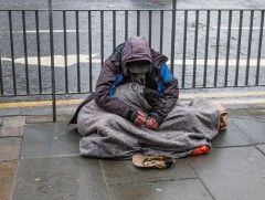 Жил бүр 100 гаруй хүн архинаас болж орон гэргүй болж байна