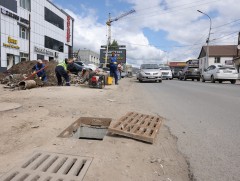 Ус ихээр тогтдог байршлуудад ус зайлуулах шугам хоолойг шинэчилж байна