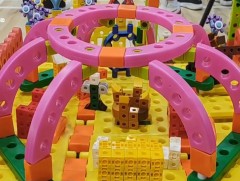 Цэцэрлэгийн хүүхдүүд өөрсдийн амьдрах ухаалаг хотыг инженерчлэлийн аргаар бүтээлээ 