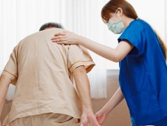 Нэг сувилагчид ногдох хүний тоо 233 байна