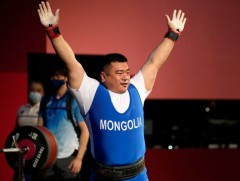 Хөдөлмөрийн баатар, гавьяат тамирчин Э.Содномпилжээ “Парис-2024” паралимпын наадамд өрсөлдөх эрхээ..