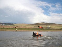 Бороо, үерийн аюултай үед гол, ус, нуурын ойролцоо амарч зугаалахгүй байхыг зөвлөв 