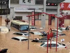 БНХАУ-ын хамгийн урт Хөх мөрөн анх удаа үерлэж байна