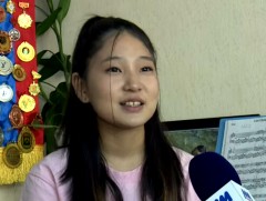 Хорт хавдрыг даван туулагч Б.Борхулан орлогоосоо хавдартай хүүхдүүдийн эмчилгээнд зарцуулдаг