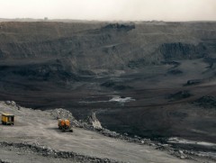 Уул уурхайн салбарт төрийн өмчийн нийт 30 гаруй компани үйл ажиллагаа явуулж байна