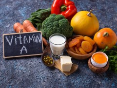 Аминдэм дутагдахад эрч хүчгүй болж, дархлаа сулран, арьс хуурайшиж, үс унах шинж тэмдэг илэрнэ