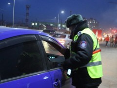 Согтуугаар тээврийн хэрэгсэл жолоодсон 53 зөрчил бүртгэгджээ