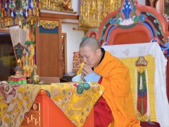 Лхаарамба Д.Жавзандорж БНЭУ-д Буддын гүн ухаанд 22 жил суралцаж, Лхаарамба цол хүртжээ