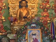 Сар шинийн ерөөлийн хурал шинийн 1-нээс 15-ныг хүртэл үргэлжилнэ