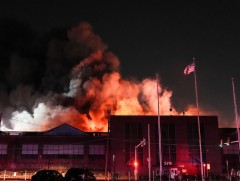 Пенсильвани дахь сансрын нисэх тээврийн үйлдвэрт гал гарчээ