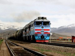 Төмөр замын тээврийн тарифыг 50 хувиар бууруулжээ