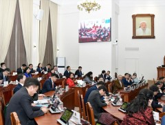 Гашуунсухайт-Ганцмод боомтын хил дамнасан төмөр зам, Тавантолгойн нүүрсний уурхайн хүчин чадлыг нэ..