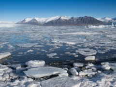 Мөнх цас, мөсөн гол хайлж байгаа нь гамшигт үзэгдэл нэмэгдэх эрсдэл дагуулж байна 