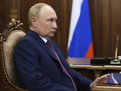 В.Путин: Украин улс шилжилтийн үеийн түр засаг захиргаа байгуулах хэрэгтэй