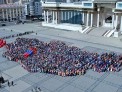 Сүхбаатарын талбайд 3333 хүүхэд Д.Пүрэвдоржийн  