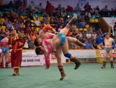 Өнөөдөр хүчит 128 бөхийн барилдаантай