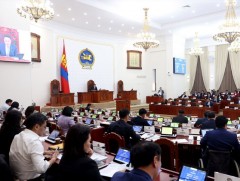 Зөвшөөрлийн тухай хуульд нэмэлт, өөрчлөлт оруулах тухай  хуулийн төслийн эцсийн хэлэлцүүлгийг х..