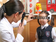 Үзлэгт хамрагдсан зургаан настай хүүхдүүдийн 95 хувь нь нүдний хараа муутай байна 