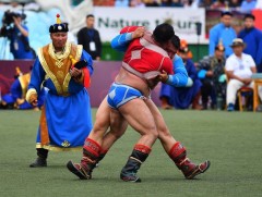 Түрүү бөх 15 сая төгрөгийн бай гардана