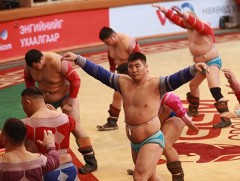 Ховд аймгийн Чандмань сумын 100 жилийн ойд зориулсан хүчит 128 бөхийн барилдаан болно