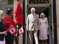 ИБУИНХУ-ын Чарльз хаан Канадад айлчилж байна