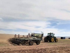 Хөвсгөл, Хэнтий, Төв аймгийн тариаланчид хаврын тариалалтаа эхлүүлжээ