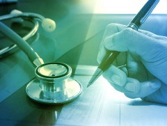 Гадаадад эмчлүүлэх заалттай иргэдийг эх орондоо эмчлүүлэх боломжоор хангаж байна