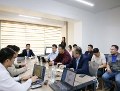 Барилгын материалын логистикийн үйл ажиллагаа явуулж буй ААНБ, холбоодын төлөөлөлтэй уулзаж, санал..