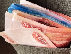 Оросуудын 63 хувь нь чинээлэг ажилгүйчүүдээс татвар татахын эсрэг байна